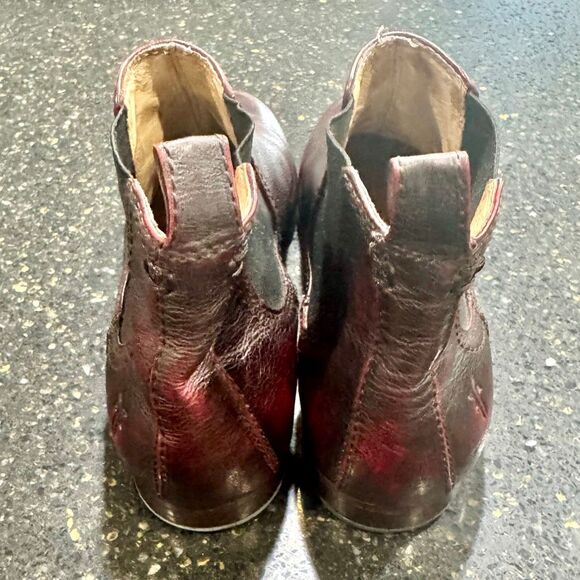 Frye Jillian Cordovan Leather Chelsea Boots. Size 7. - Picture 4 of 10